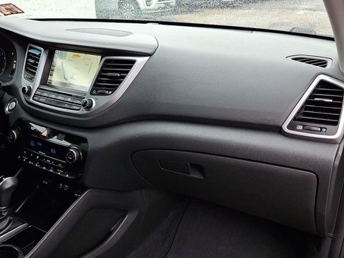 Used 2016 Hyundai Tucson Limited w/ Option Group 03 image 12