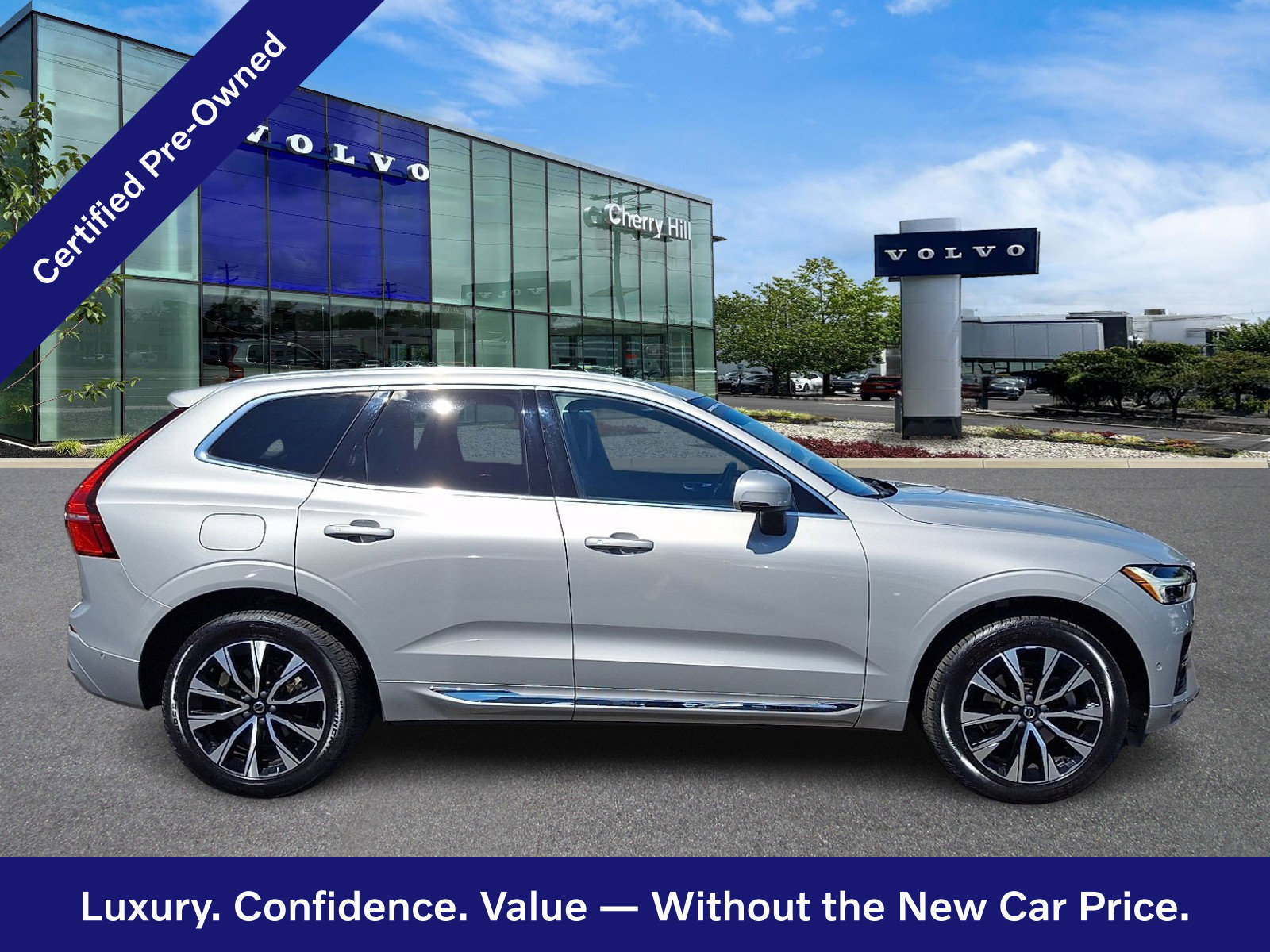 Certified 2023 Volvo XC60 B5 Plus w/ Climate Package AWD/4WD image 8