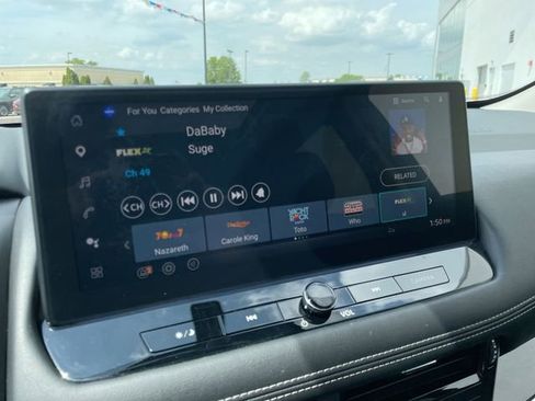 Used 2025 Nissan Rogue SL w/ Tech Package image 20