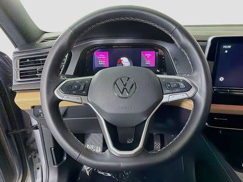Used 2024 Volkswagen Atlas Cross Sport SEL AWD/4WD image 12