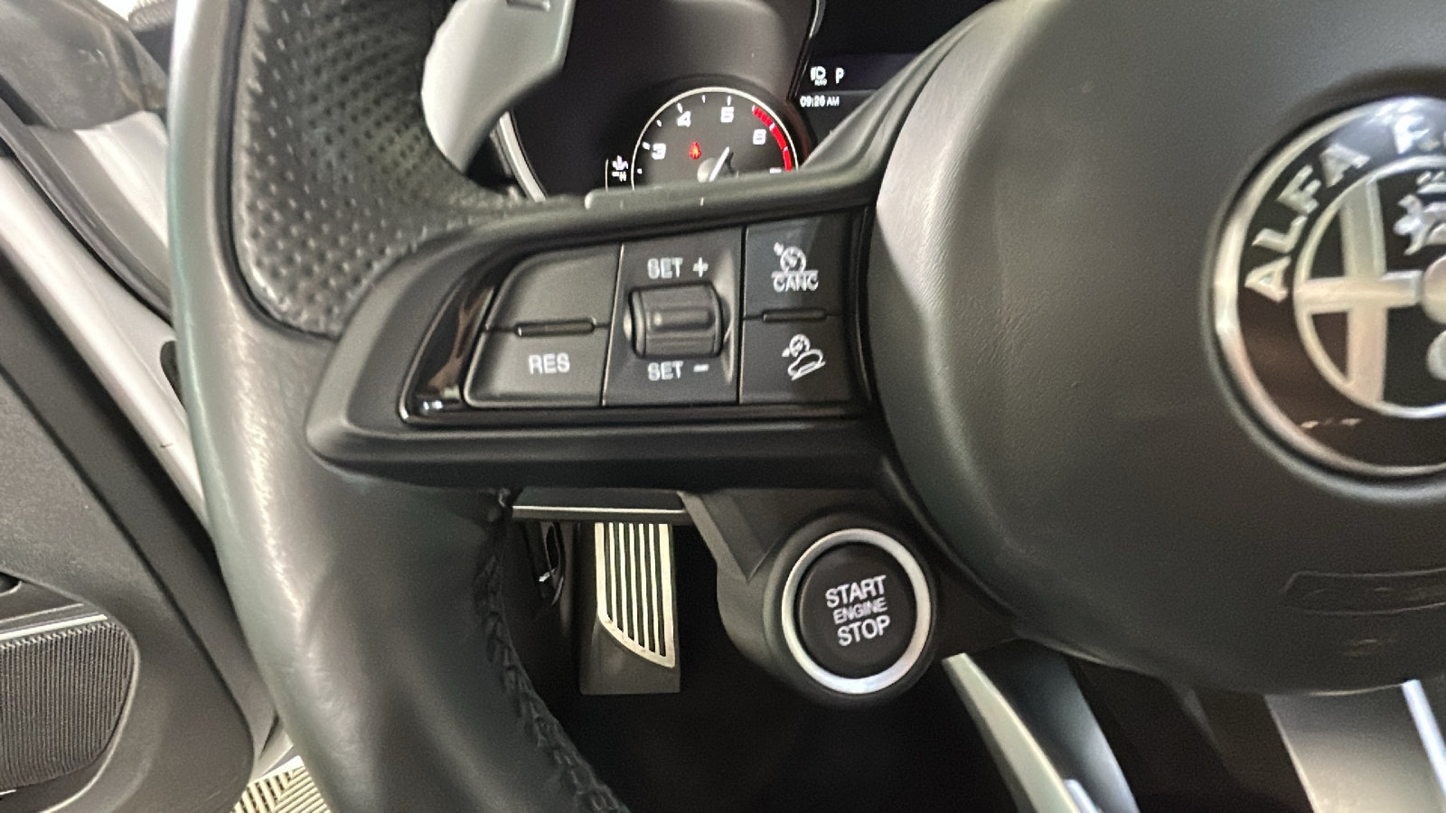 Used 2020 Alfa Romeo Stelvio Ti Sport w/ Quick Order Package 22S Sport AWD/4WD image 19