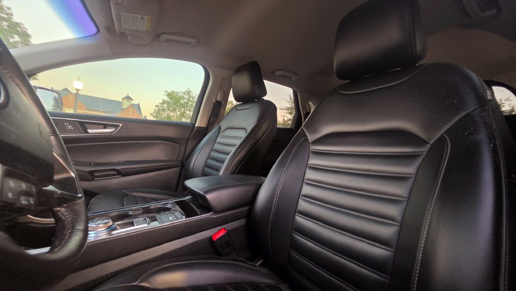 Used 2020 Ford Edge SEL FWD image 26