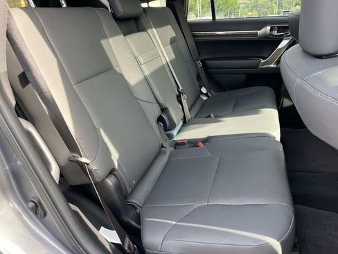 Used 2023 Lexus GX 460 Premium w/ Premium Package AWD/4WD image 27