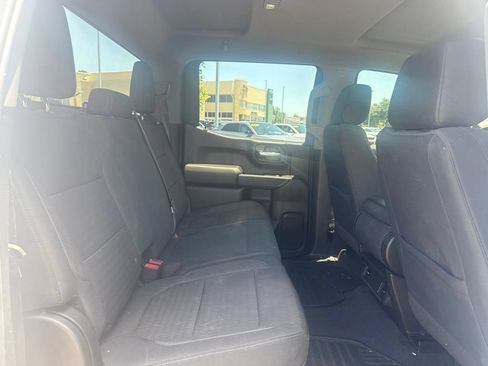 Used 2020 Chevrolet Silverado 1500 LT RWD image 14