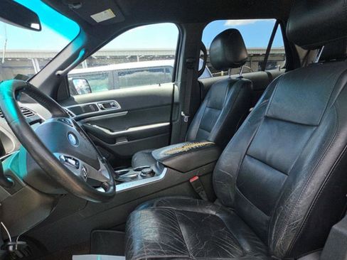 Used 2013 Ford Explorer XLT AWD/4WD image 6