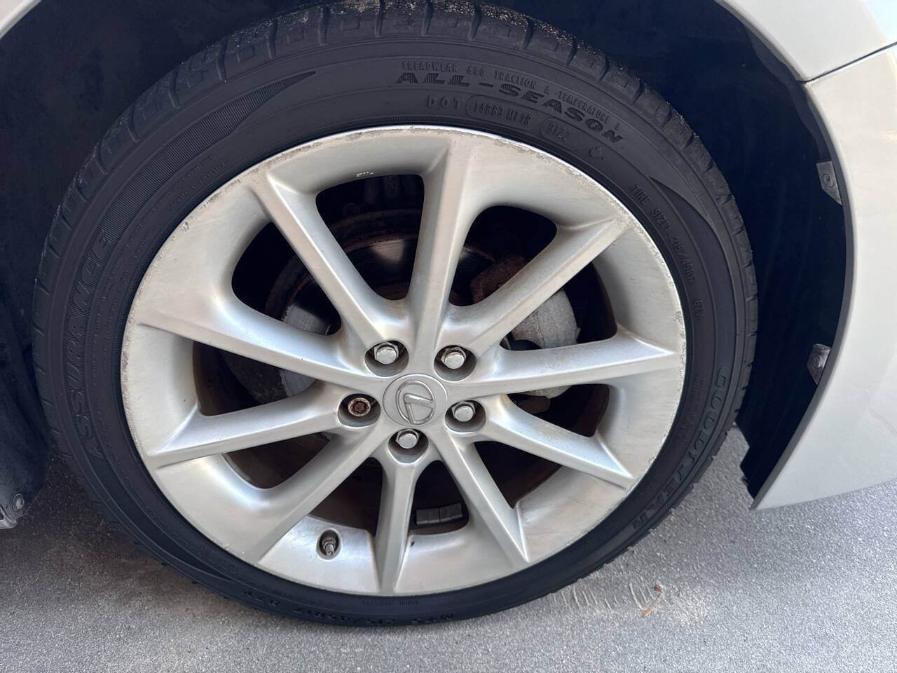 Used 2011 Lexus CT 200h Premium FWD image 26