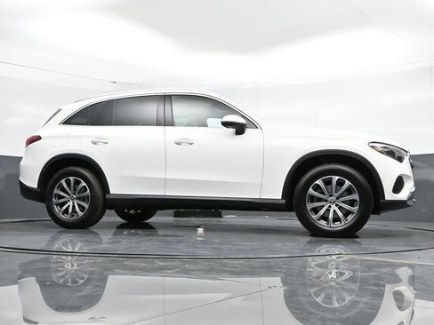 New 2025 Mercedes-Benz GLC 300 4MATIC image 40