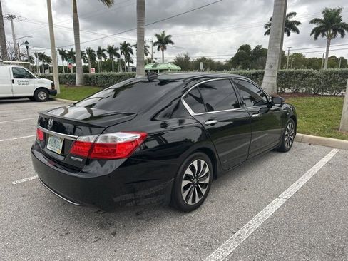 Used 2015 Honda Accord Hybrid Sedan image 4