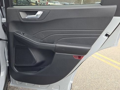 Used 2025 Ford Escape ST-Line w/ Tech Pack #1 image 8