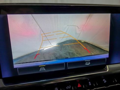 Used 2023 Chevrolet Silverado 1500 RST image 22