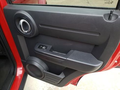 Used 2011 Dodge Nitro Heat AWD/4WD image 18