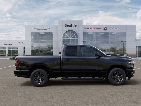 New 2026 RAM 1500 Express AWD/4WD image 22