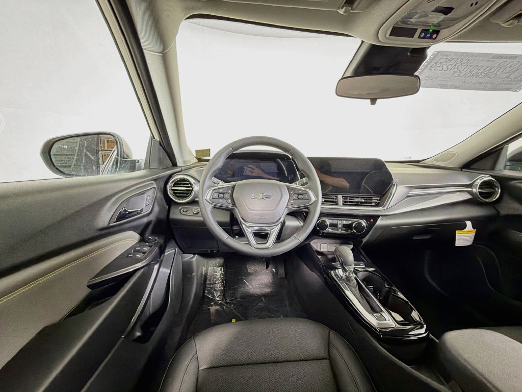 New 2026 Chevrolet Trax ACTIV w/ Driver Confidence Package FWD image 19