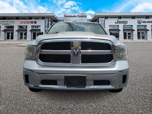 Used 2016 RAM 1500 Classic SLT RWD image 3