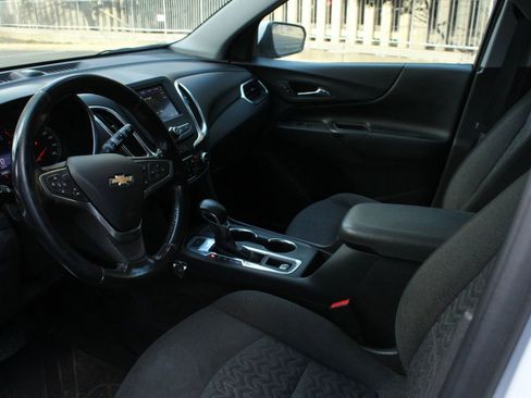 Used 2022 Chevrolet Equinox LT AWD/4WD image 13