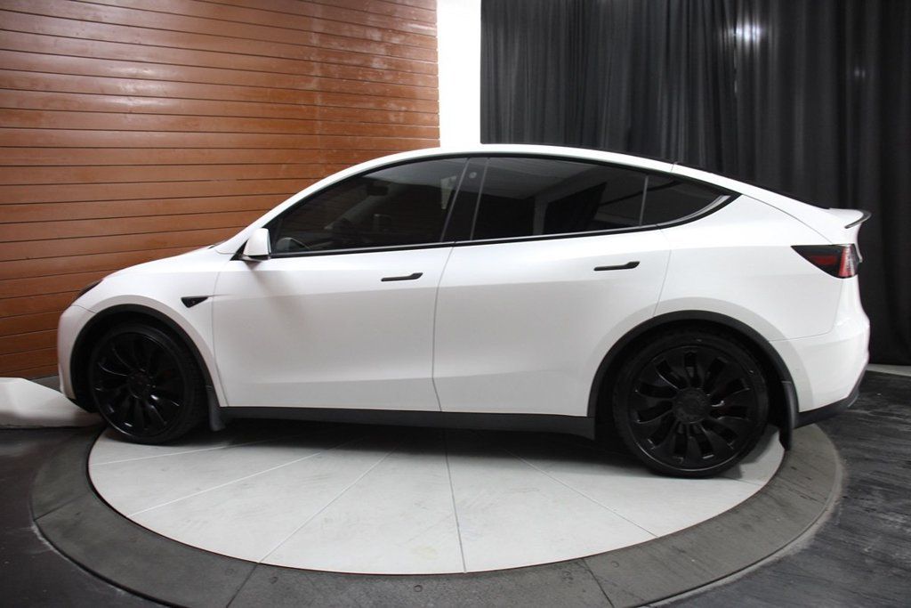 Used 2022 Tesla Model Y Performance AWD/4WD image 5
