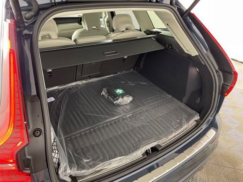 Used 2025 Volvo XC60 T8 Plus w/ Protection Package Premier AWD/4WD image 38