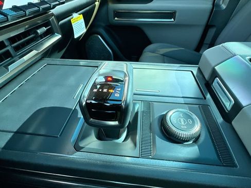 Used 2024 GMC Hummer EV 3X w/ Omega Edition AWD/4WD image 23