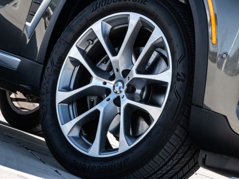 Certified 2026 BMW X5 sDrive40i image 7