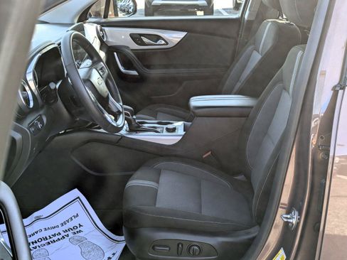 Certified 2023 Chevrolet Blazer LT w/ Convenience Package AWD/4WD image 9