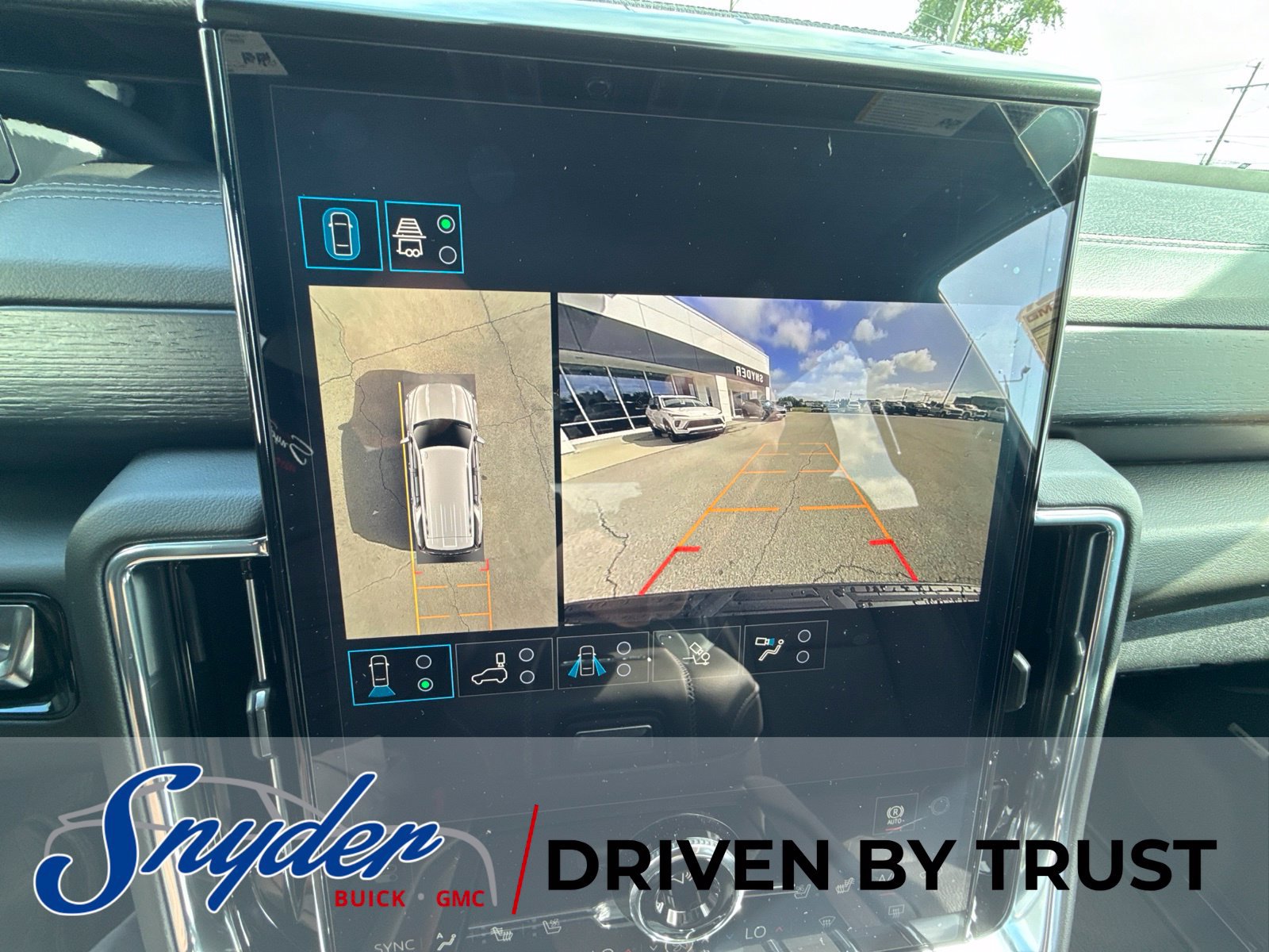 New 2026 GMC Yukon Denali w/ Advanced Technology Package AWD/4WD image 45