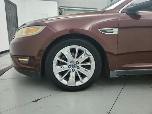 Used 2010 Ford Taurus Limited FWD image 28