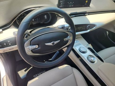 Used 2025 Genesis GV70 2.5T AWD/4WD image 10