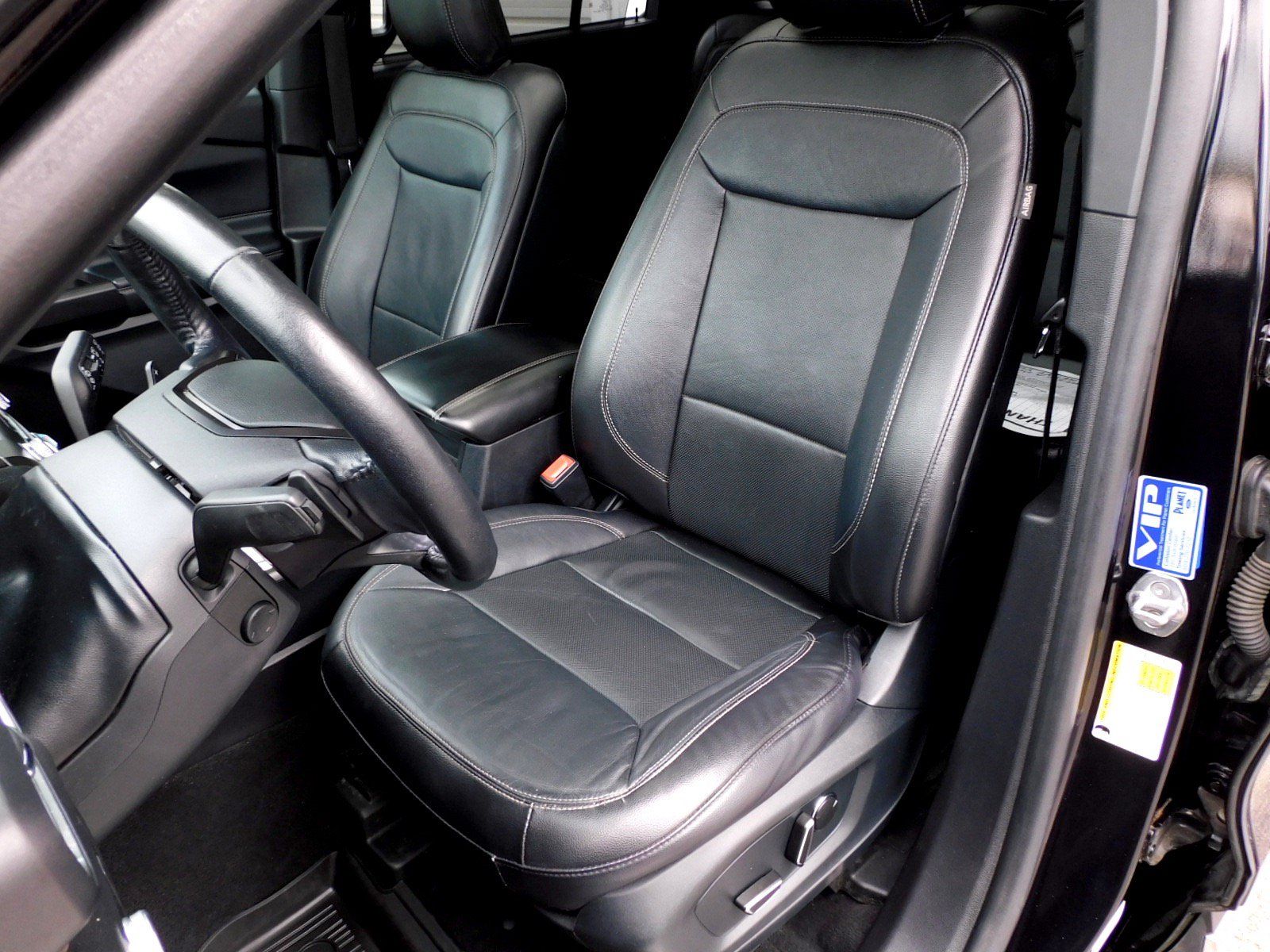 Used 2020 Ford Explorer Limited RWD image 14