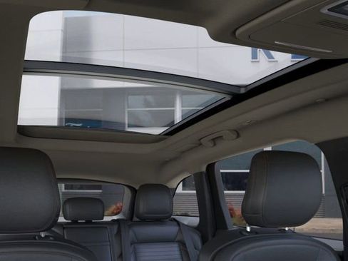 New 2026 Lincoln Nautilus Reserve image 22