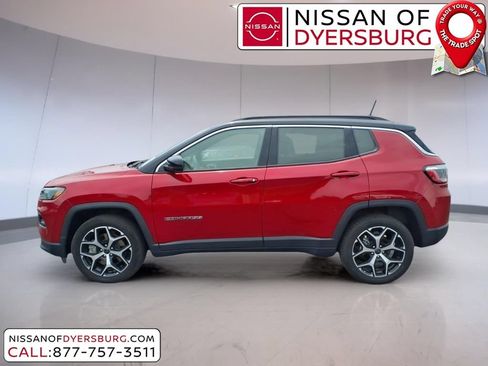 Used 2025 Jeep Compass Limited AWD/4WD image 6