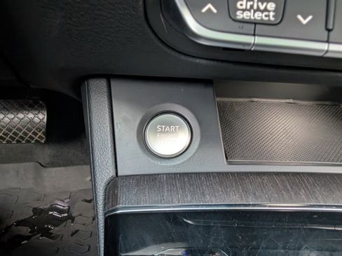 Used 2021 Audi Q5 Premium w/ Convenience Package image 34