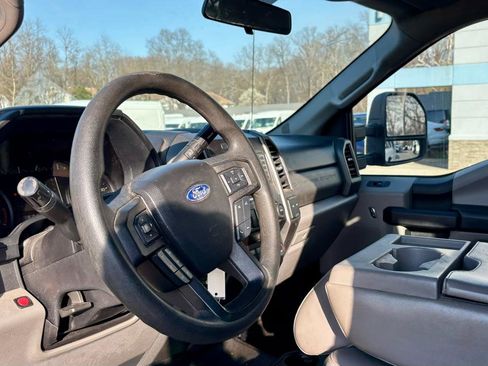 Used 2019 Ford F350 XL w/ Power Equipment Group image 15