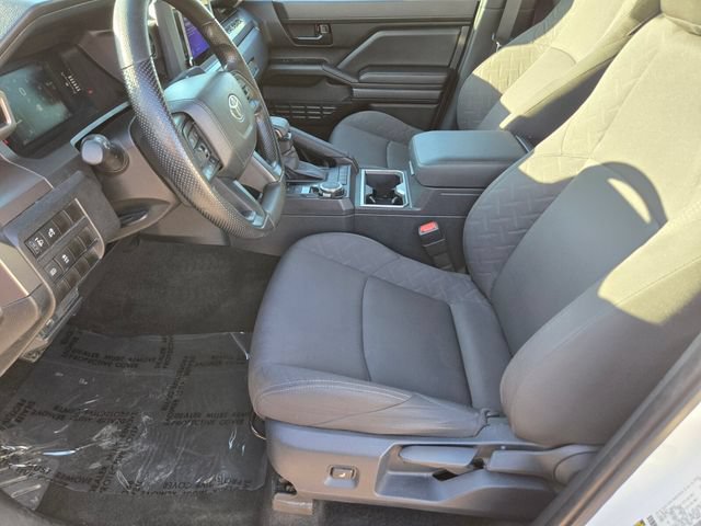 Used 2025 Toyota Tacoma SR5 AWD/4WD image 12