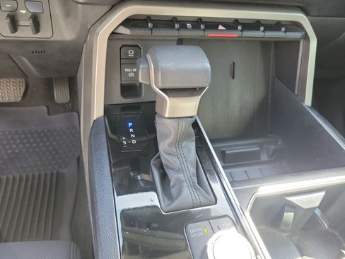Used 2022 Toyota Tundra SR5 RWD image 20