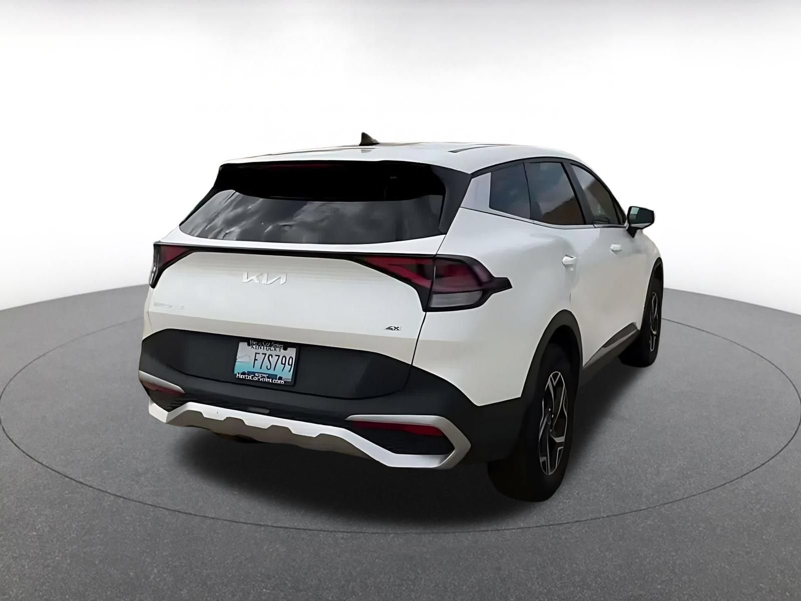Used 2023 Kia Sportage LX AWD/4WD image 13