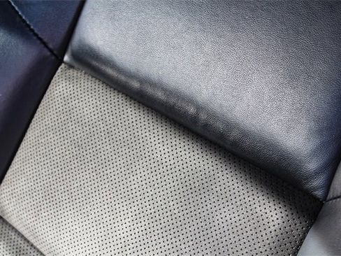 Used 2019 Jeep Grand Cherokee Altitude image 32