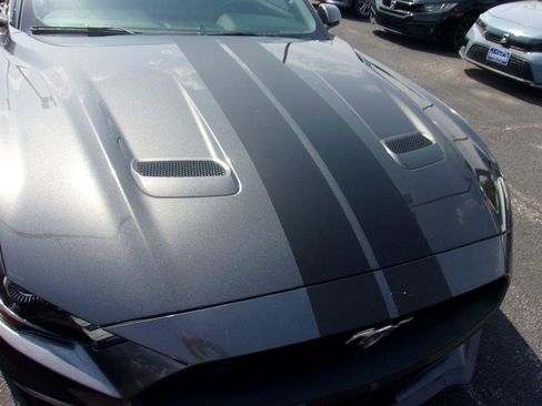 Used 2018 Ford Mustang Premium w/ Ecoboost Performance Package RWD image 20