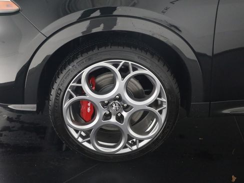 Used 2024 Alfa Romeo Tonale Ti AWD/4WD image 30