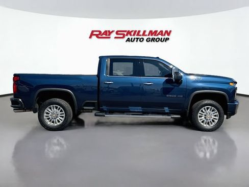 Used 2022 Chevrolet Silverado 2500 High Country w/ Z71 Off-Road Package AWD/4WD image 8