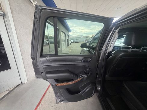Used 2015 Chevrolet Tahoe LTZ AWD/4WD image 10