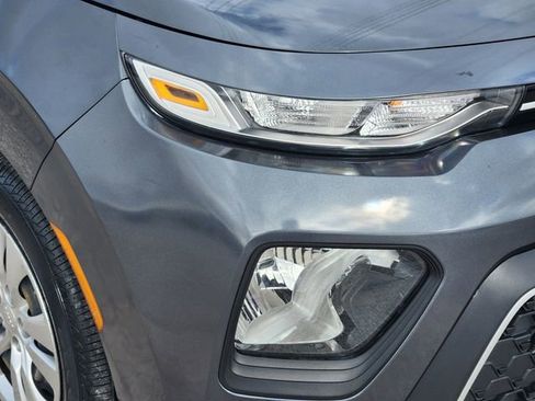 Used 2021 Kia Soul LX image 9