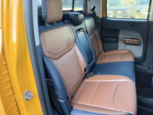 Used 2022 Ford Maverick Lariat w/ Lariat Luxury Package FWD image 18
