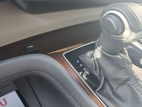 Used 2024 Toyota Sienna XLE image 29