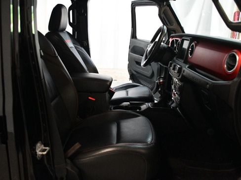 Used 2018 Jeep Wrangler Unlimited Rubicon AWD/4WD image 31