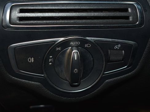 Used 2018 Mercedes-Benz C 300 4MATIC Sedan w/ Premium Package image 17