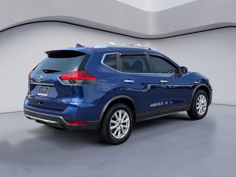 Used 2017 Nissan Rogue SV FWD image 5
