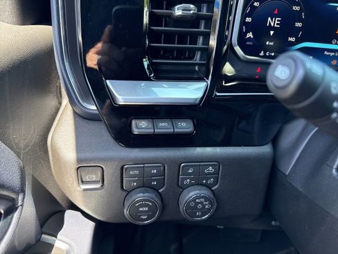 New 2026 Chevrolet Silverado 3500 High Country w/ High Country Premium Package AWD/4WD image 15