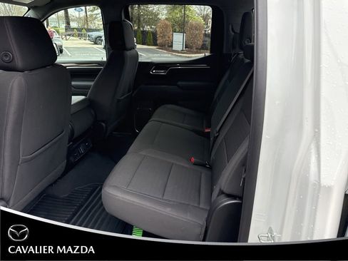 Used 2025 Chevrolet Silverado 1500 LT image 6