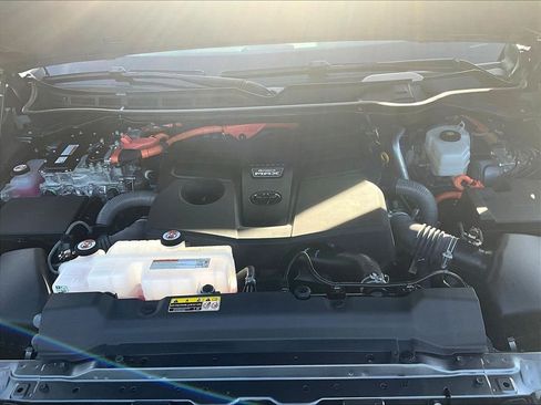 Used 2025 Toyota Sequoia TRD Pro AWD/4WD image 31
