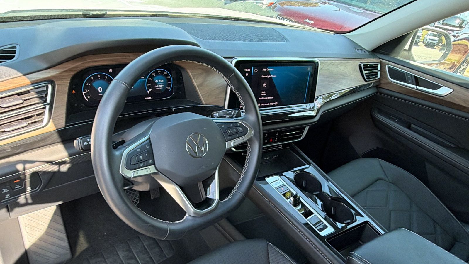 Used 2025 Volkswagen Atlas SE FWD image 26